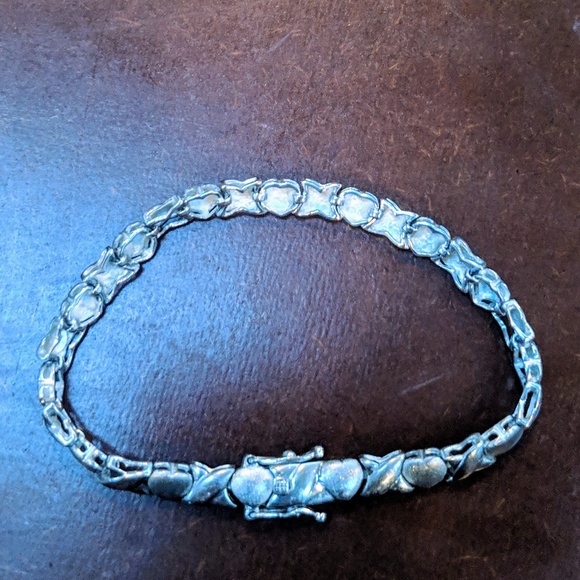 Vintage - Sterling Silver - Hugs & Kisses Bracelet - Picture 2 of 6